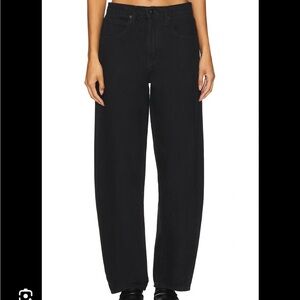 Frame Low Slung Barrel Jeans in Black